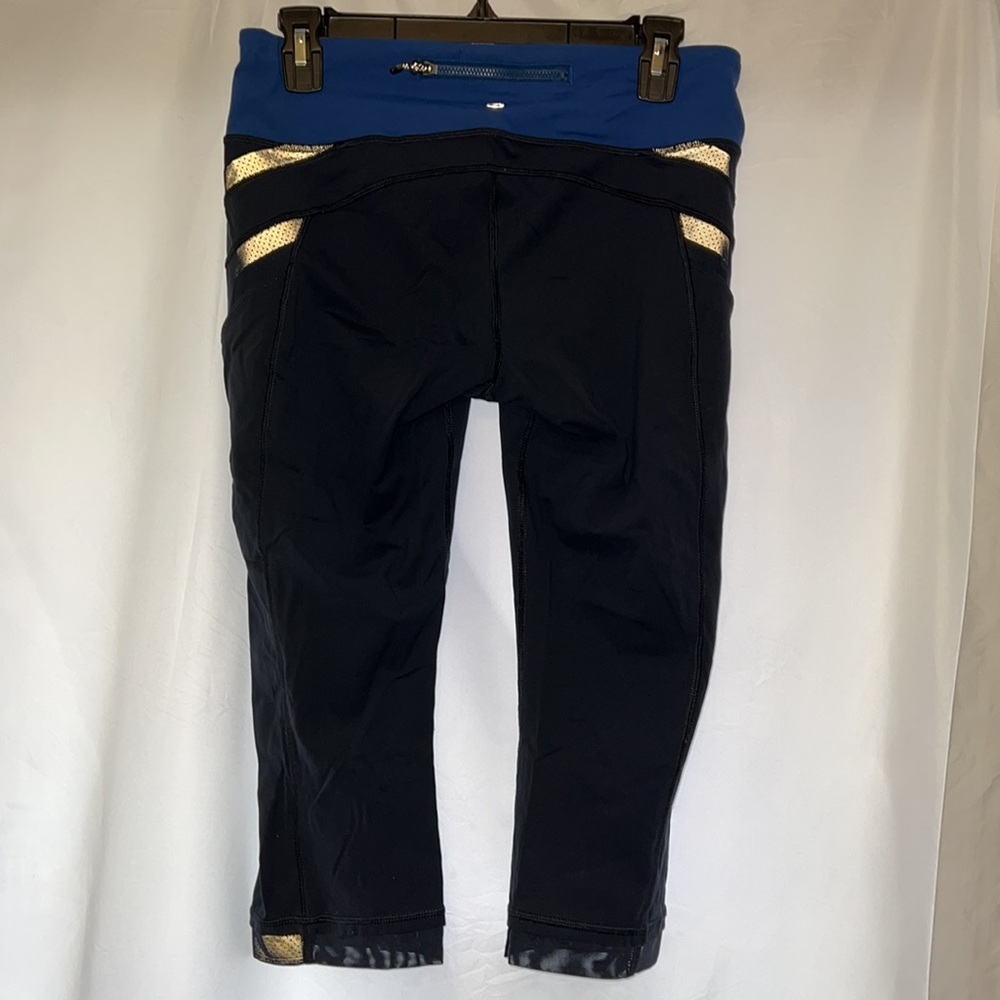 Lululemon crop track leggings pants size 8 - Picture 4 of 9